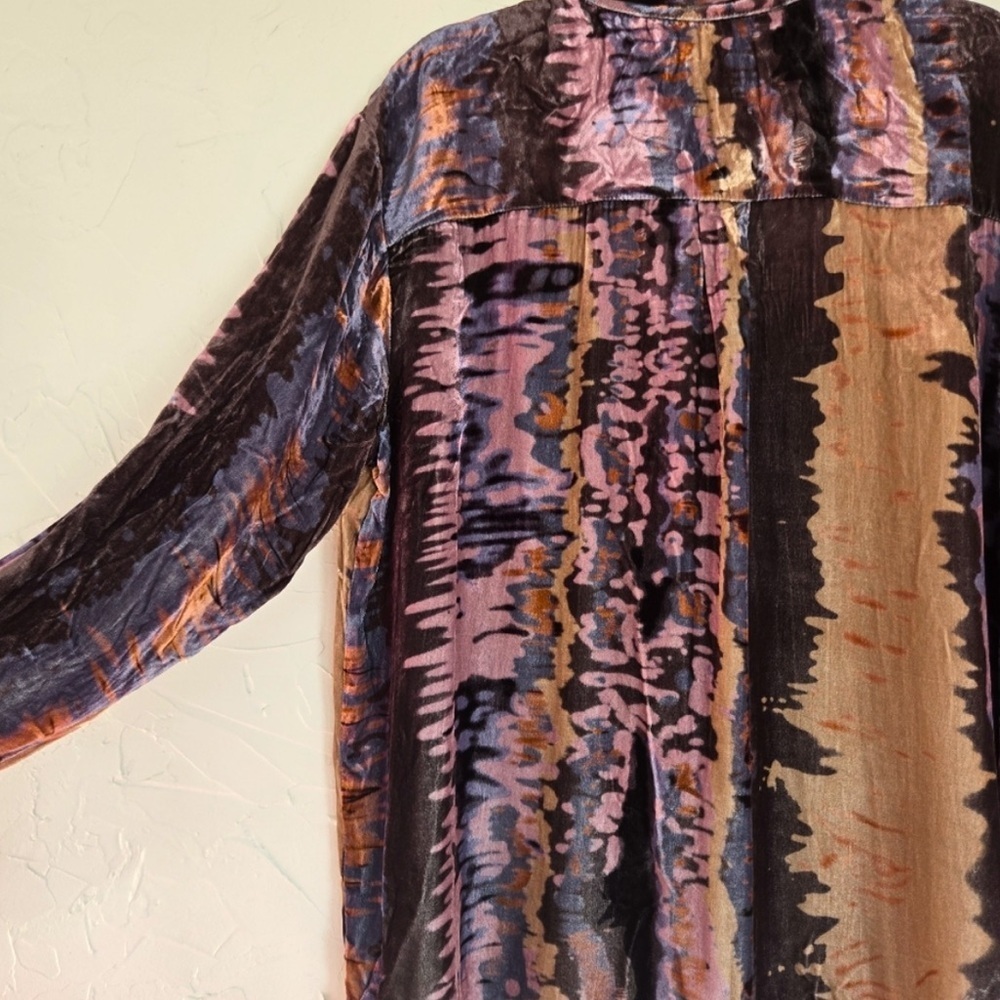 Johnny Was watercolor falls velvet button down NWT - Picture 3 of 9